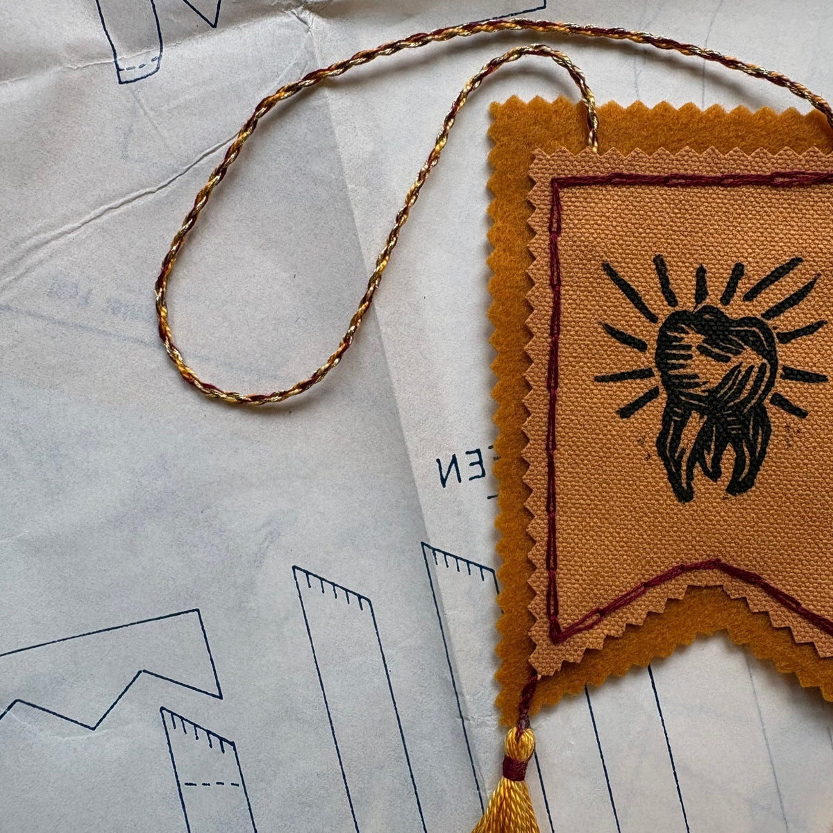MINI PENNANT FLAG WALL HANGING | Tooth - Pulp & Thread