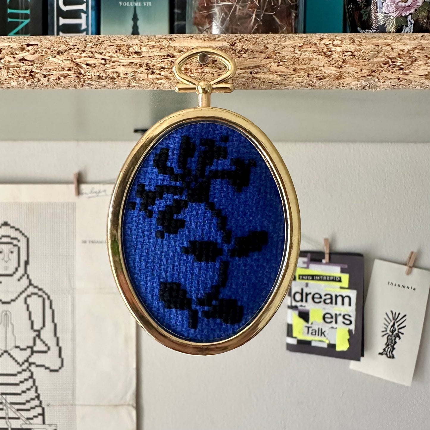 CROSS-STITCH | Mini Framed Cross Stitch - Antique Honeysuckle - Pulp & Thread